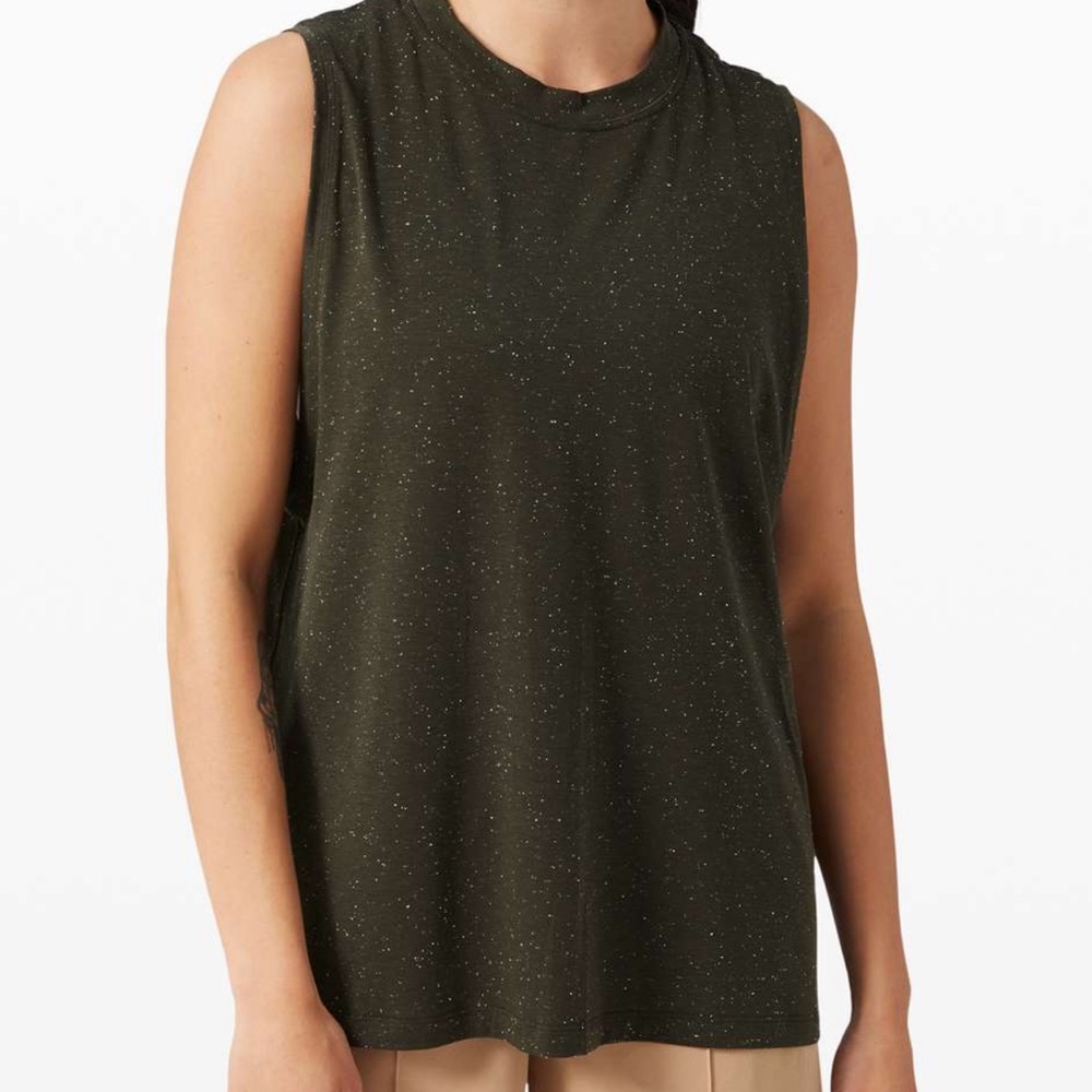 Lululemon All Yours Tank Top Boyfriend Style Size 6
